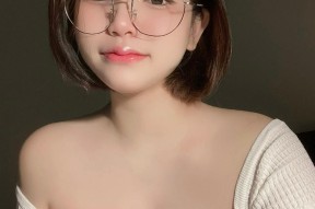 “海角社区张警官与吕总携手推动社区安全建设”
